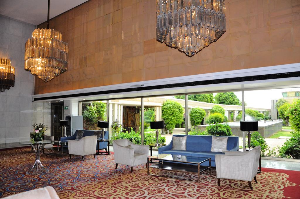 Royal Tulip Alrasheed Hotel Багдад Екстер'єр фото