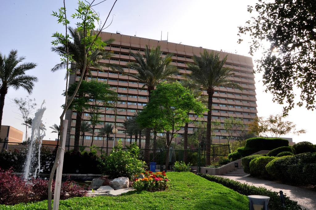 Royal Tulip Alrasheed Hotel Багдад Екстер'єр фото