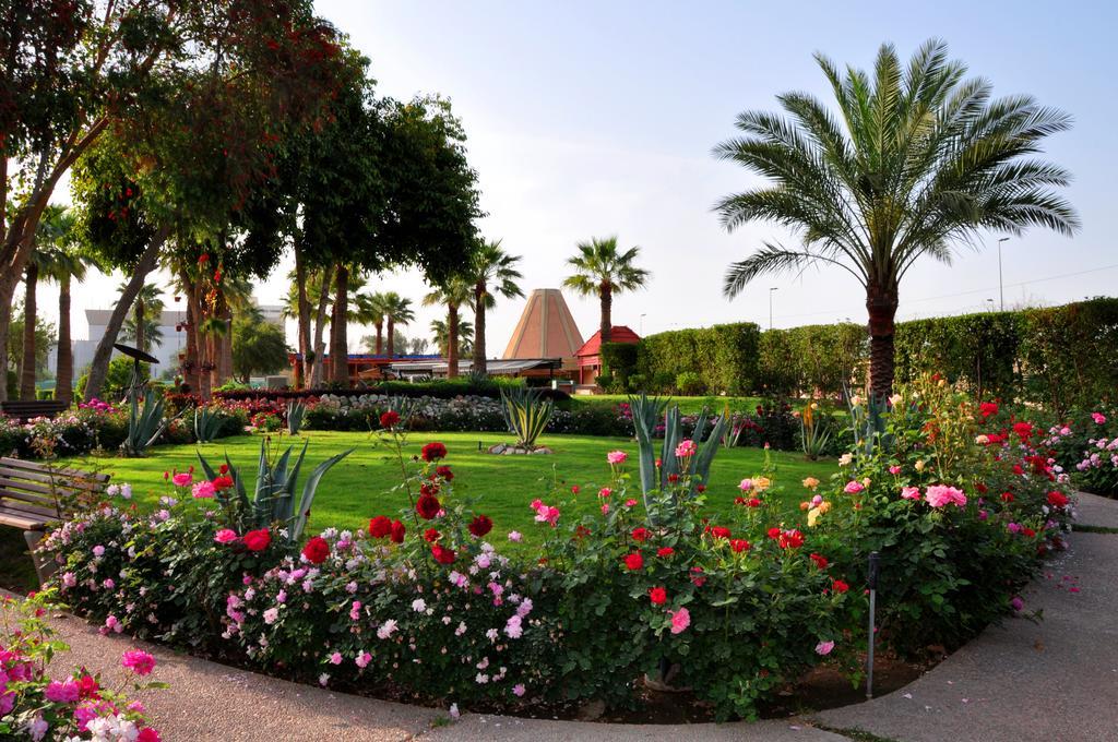Royal Tulip Alrasheed Hotel Багдад Екстер'єр фото