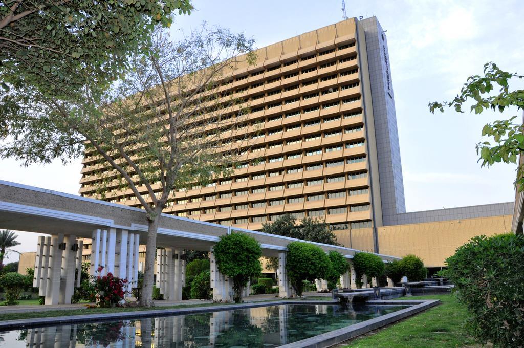 Royal Tulip Alrasheed Hotel Багдад Екстер'єр фото